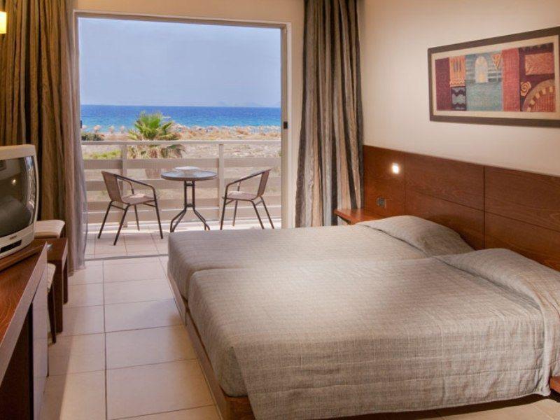 לאמפי Blue Lagoon Resort מראה חיצוני תמונה